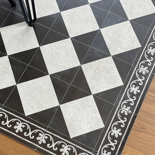 베이자플로우 갬빗 체스 PVC 타일 러그 - Gambit Chess, 120x195cm